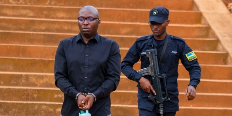 Fatakumavuta yasabiwe gufungwa iminsi 30 y’agateganyo