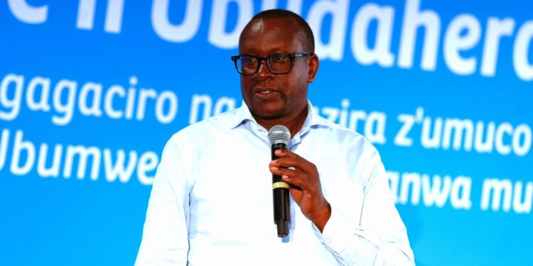 Minister Urges Youth to Use Social Media to Share Rwanda’s True Image