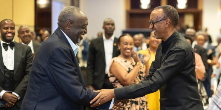 Perezida Kagame yitabiriye isabukuru ya Tito Rutaremare