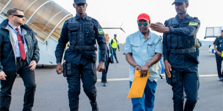 Amerika yoherereje u Rwanda Mbonyunkiza wahamijwe ibyaha bya Jenoside