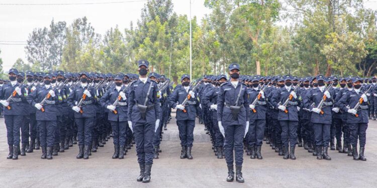 Abapolisi 4500 bazamuwe mu ntera.