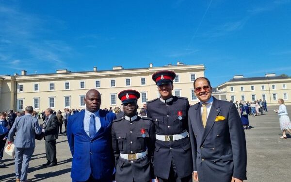 Abanyarwanda babiri barangije muri Royal Military Academy