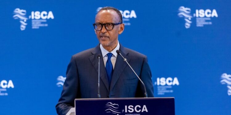 Perezida Kagame yatangije inama mpuzamahanga ku mutekano iri kubera mu Rwanda