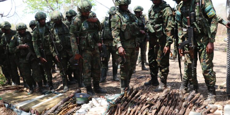 Abasirikare batatu b’ U Rwanda baguye muri Mozambique