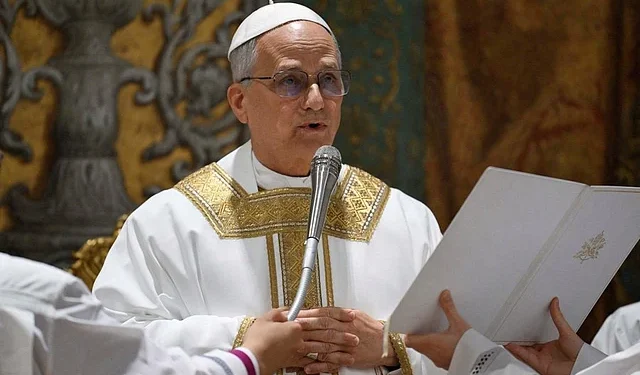 Pope Leo XIV calls for release of jailed journalists in first press conference