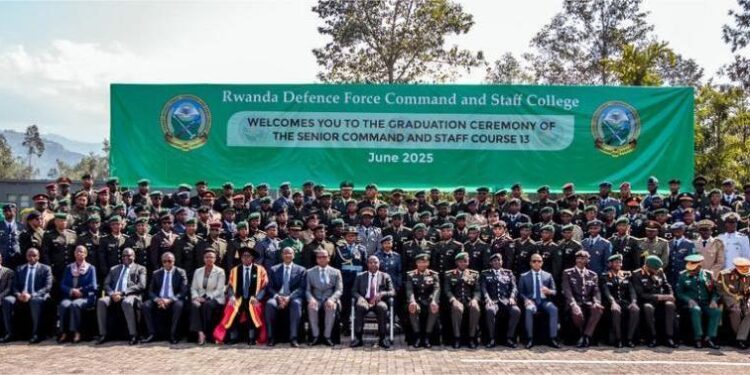 Abafosiye 108 basoje amasomo mu ishuri rya Gisirikare rya Nyakinama