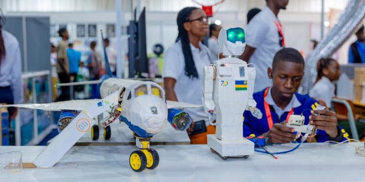 Leta yifuza ko 60% by’ abasoza amashuri baba abize imyuga