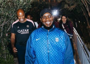 Jay Jay Okocha na Didier Domi bakiniye PSG bari mu Rwanda