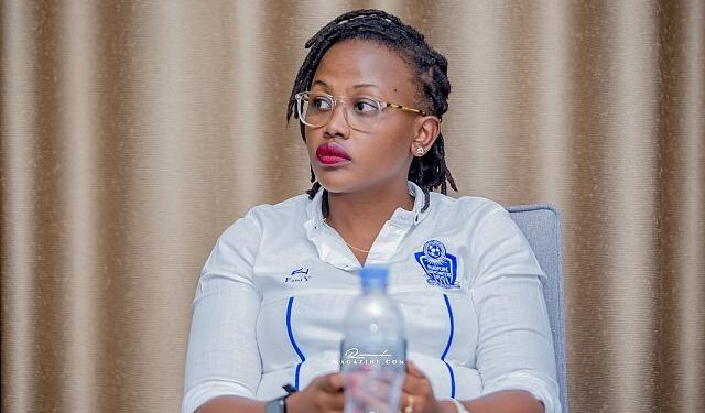 Kana Bernie Axella yatandukanye na Rayon Sports WFC