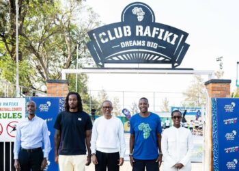 Perezida Kagame, Masai Ujiri na Leonard Kawhi bitabiriye Camp y’ abana bakina Basketball