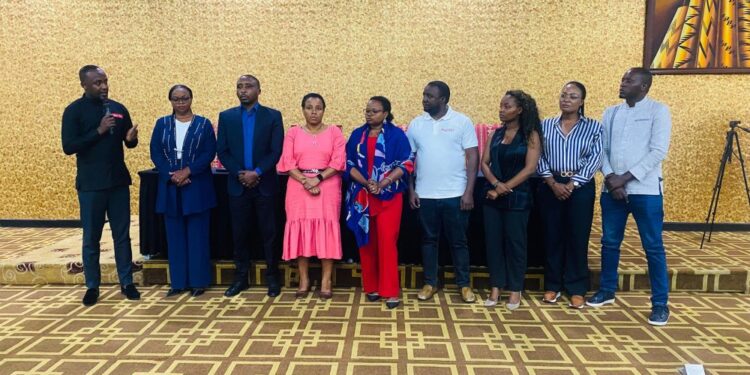 Ishyirahamwe ry’Abanyamakuru mu Rwanda ryabonye abayobozi bashya