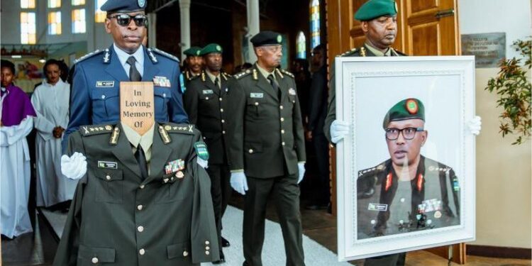 Lt Gen Innocent Kabandana yashyinguwe