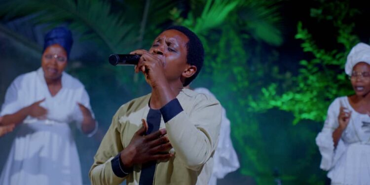 Janvier Mwalimu, ijwi rishya mu ndirimbo z’ Imana.