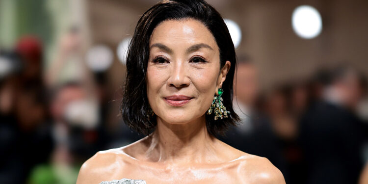 Michelle Yeoh icyamamare muri filimi za ‘action’ yasuye u Rwanda