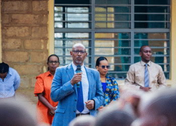 Umwaka w’amashuri  watangiye, Minisitiri w’Uburezi asaba ababyeyi gukurikirana imyigire y’abana