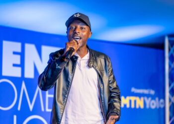 Aime Uwimana yaganirije abitabiriye igitaramo cya Gen-Z Comedy