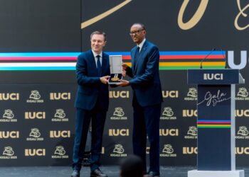 UCI yahaye Perezida Kagame igihembo cy’ Indashyikirwa