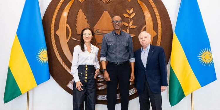 Perezida Kagame yakiriye Jean Todt na Michelle Yeoh