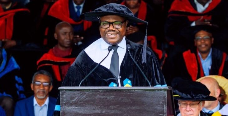 Prime Minister Tells University Graduates: “Your Degree Is Just the Beginning