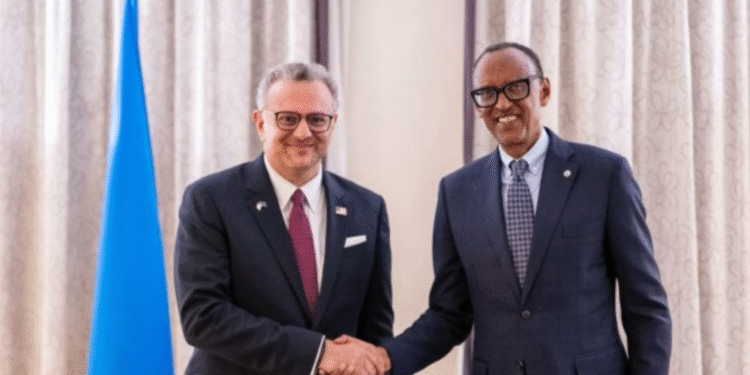 Perezida Kagame yaganiriye  na Massad Boulos