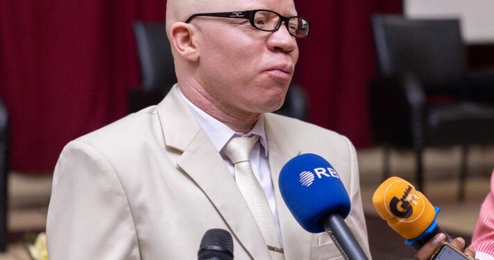 Iki gitabo kigenewe Abakristo bo mu matorero yose – Dr Nicodème Hakizimana