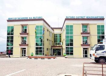 Rutsiro: Umupolisi yiyishe nyuma yo kurasa DASSO n’ umuturage