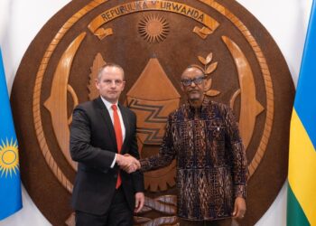 Perezida Kagame yakiriye Ambasderi wa US Kneedler usoje imirimo