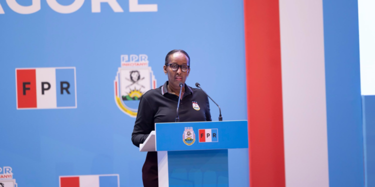 Madamu Jeannette Kagame yagarutse ku ruhare rw’ abagore mu kubaka igihugu