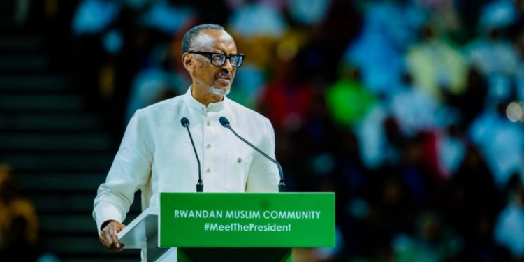 Perezida Kagame yahuye n’Abayisilamu bo mu Rwanda, ashima uruhare rwabo mu iterambere