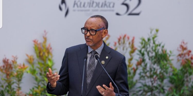 “Icyubahiro n’ubunyangamugayo by’ Ingabo zacu ntibishobora guhindurwa n’ibihano cyangwa ibitutsi” Paul Kagame