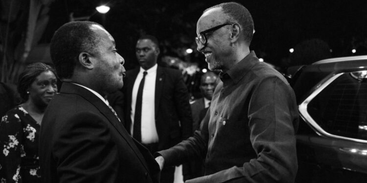 Perezida Kagame yaganiriye na mugenzi we wa Congo