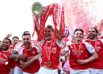 Arsenal yashyikirijwe igikombe cya Premier League 2025/26