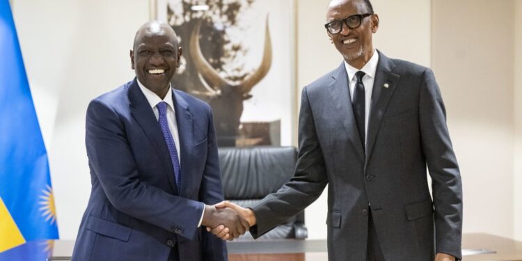 Perezida Kagame yageze muri Kenya aho yitabiriye inama ya Afurika n’u Bufaransa