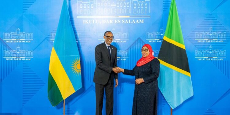 Perezida Kagame yakeje umubano w’ u Rwanda na Tanzania, asaba ibihugu byo mu karere kunga ubumwe.