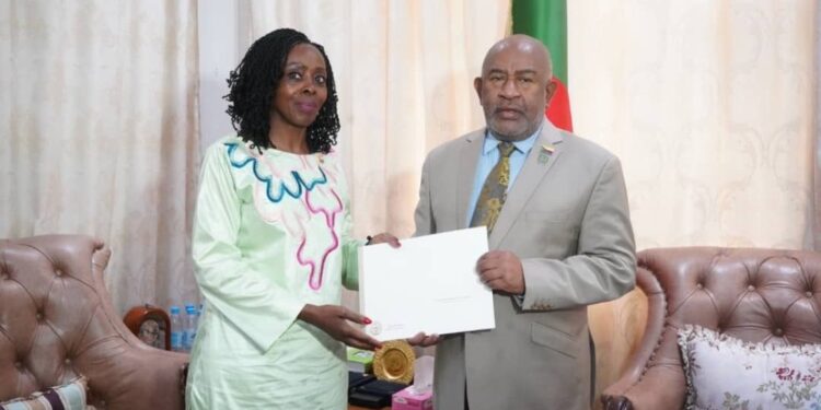 Perezida Kagame yasabye mugenzi we wa Comores gushyigikira kandidatire ya Mushikiwabo