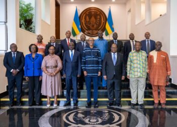 Perezida Kagame yakiriye inzobere ziri gutegura Itegeko Nshinga rya EAC