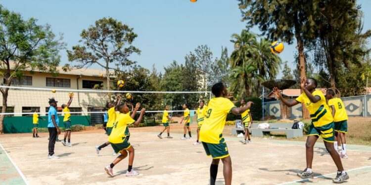 Abana basaga 2000 bari mu mwiherero wa Siporo wateguwe na Minisport