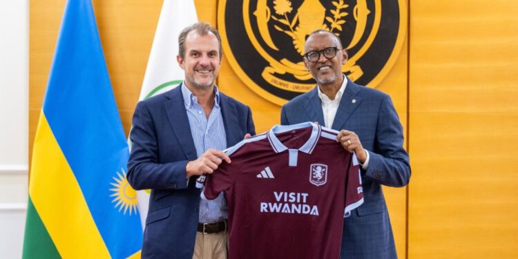 Perezida Kagame yakiriye abarimo abayobozi ba Atlético de Madrid na Aston Villa