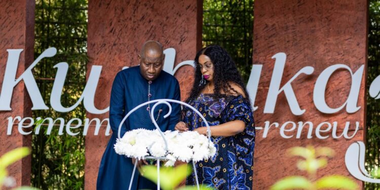 Goodluck Jonathan wahoze ari Perezida wa Nigeria yunamiye abazize Jenoside yakorewe Abatutsi