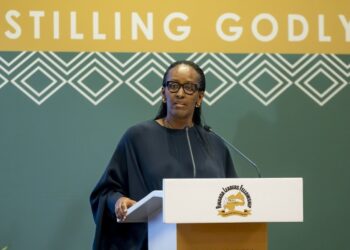 Madamu Jeannette Kagame yasabye urubyiruko kwita ku kubaka ingo zihamye
